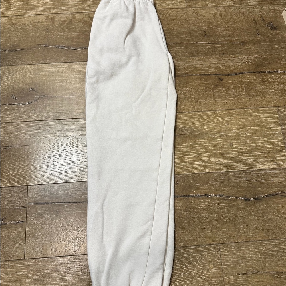 Worn once Brandy Melville White Sweats